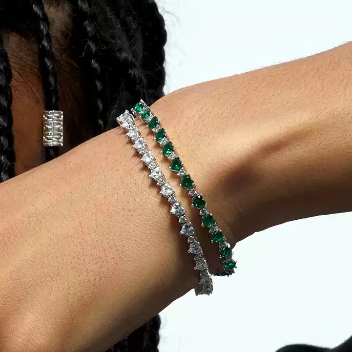 ETERNAL HEART-SHAPED DIAMOND TENNIS BRACELET