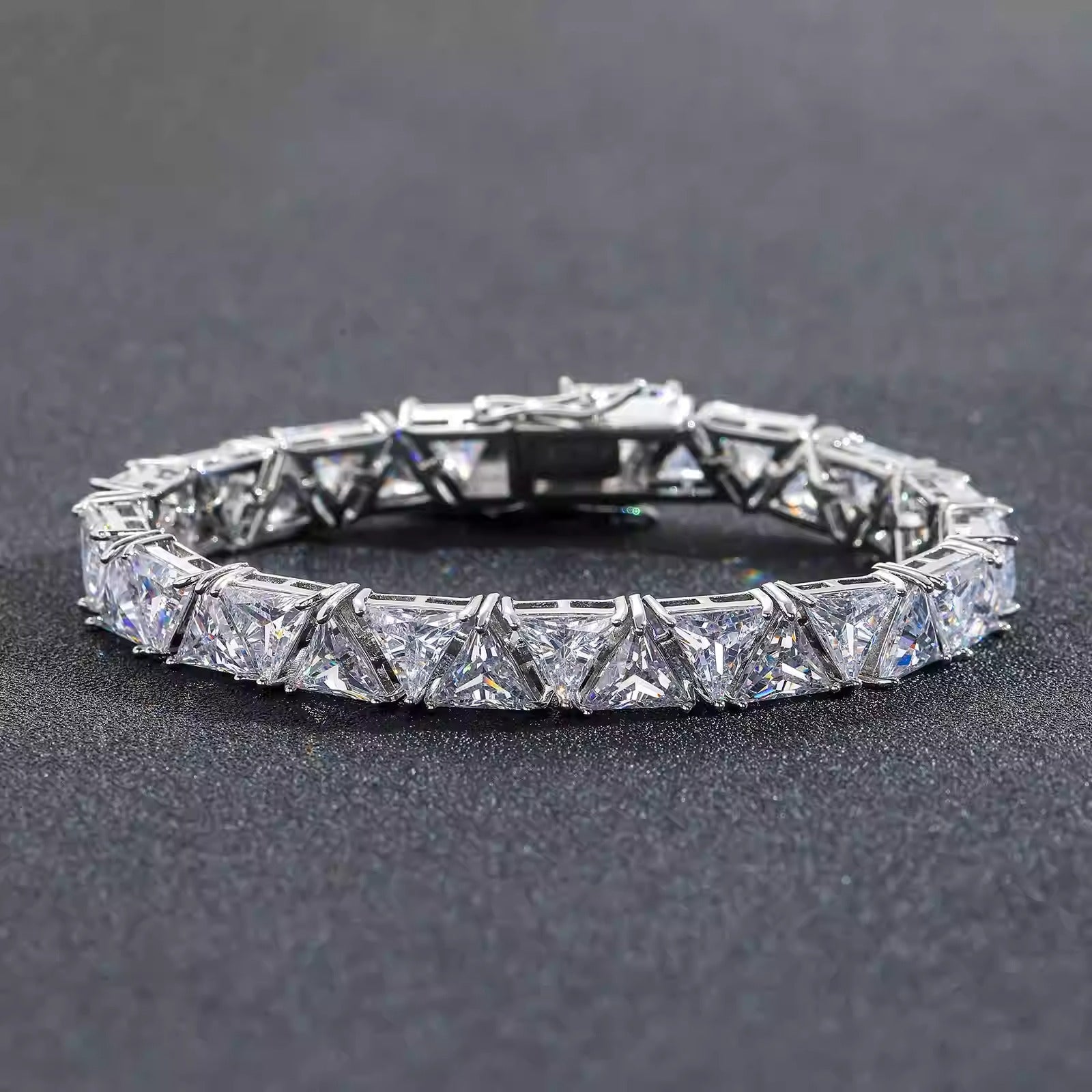 SOVEREIGN TRIANGULAR CUT TENNIS BRACELET