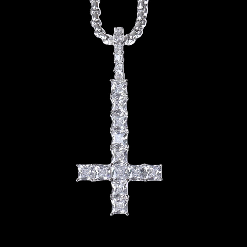 SILVER ST PETERS CROSS
