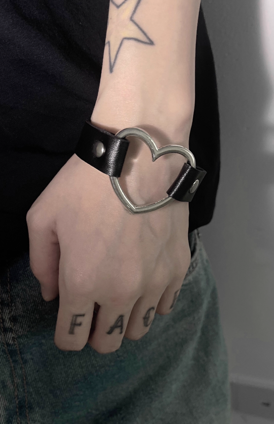 LOVE BRACELET