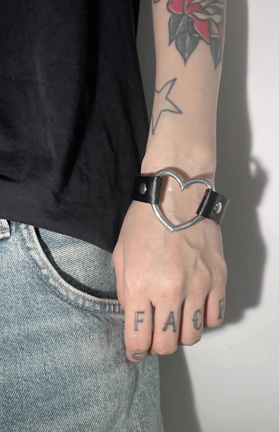 LOVE BRACELET