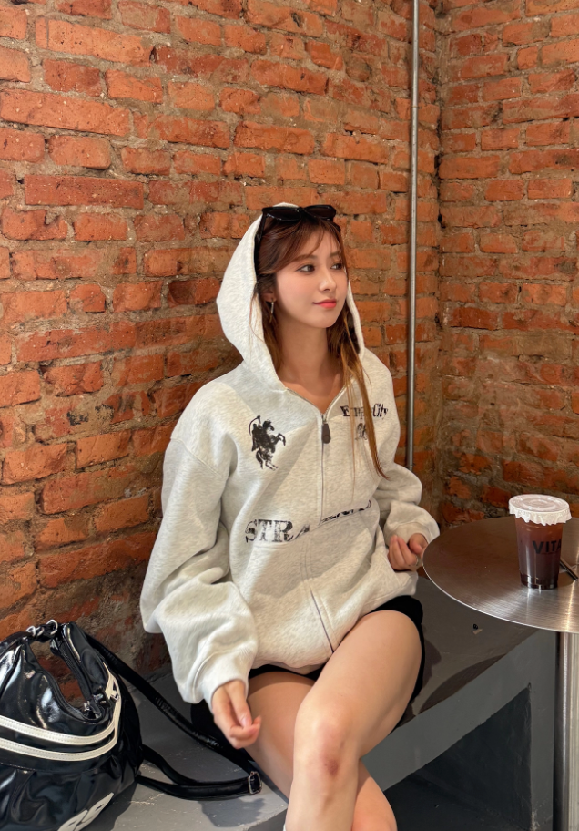 EMPTY HOODIE