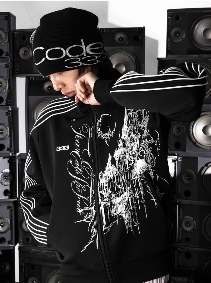 CASTLE ZIP UP
