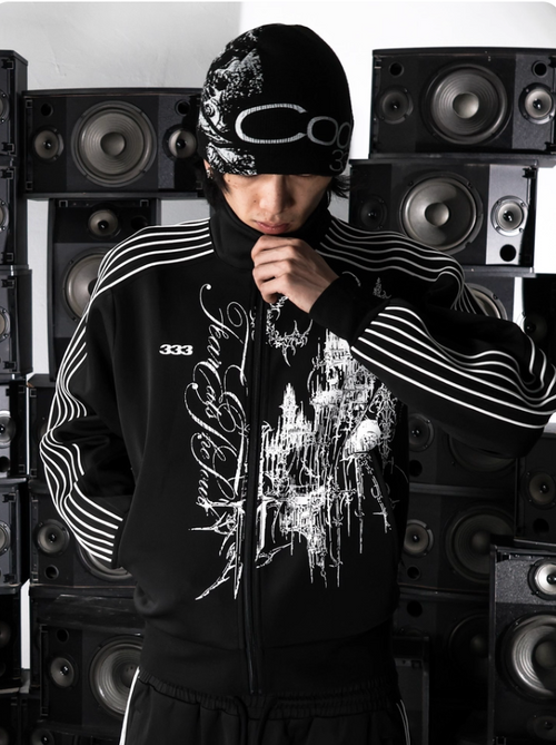 CASTLE ZIP UP