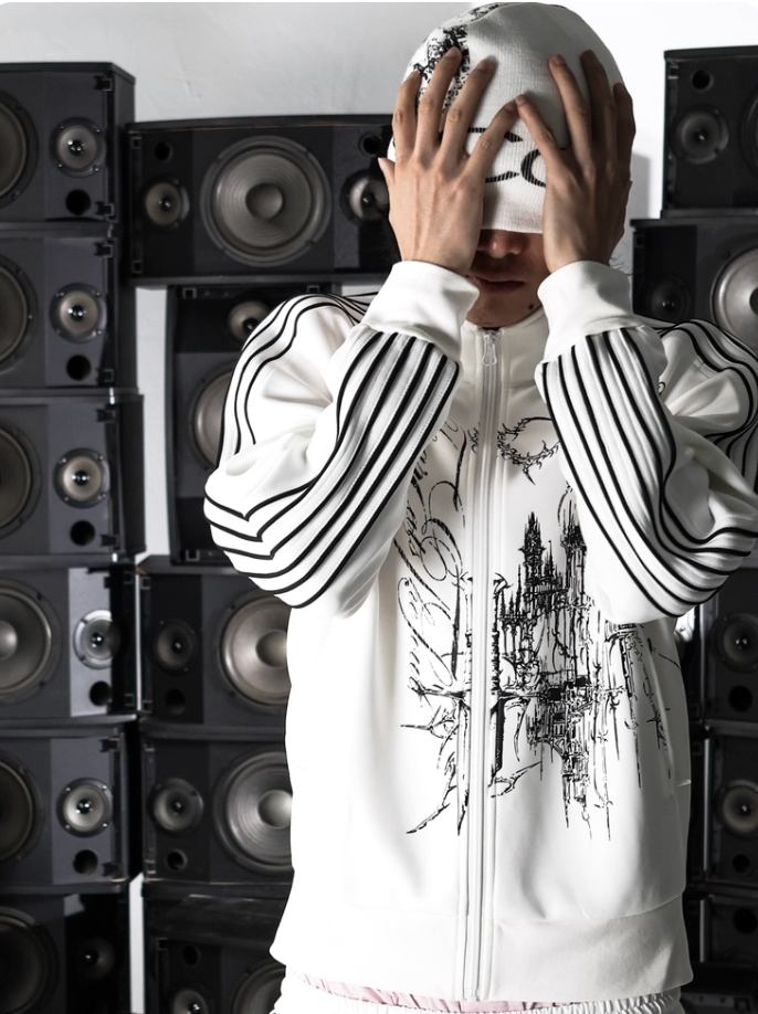 CASTLE ZIP UP