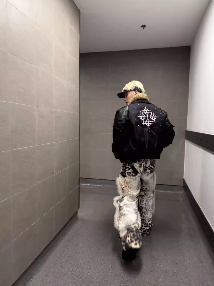 STRIKE 1 BOMBER