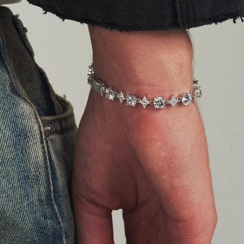 CROWN SPIKED  DIAMOND BRACELET
