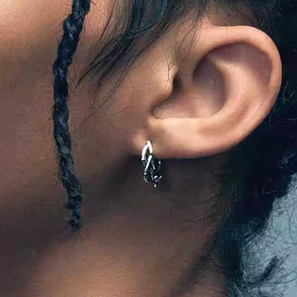 THORN LOOP .925 EARRINGS